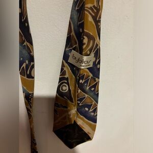 Byblos dress suit tie diamond logo accessory necktie neck wear abstract circle